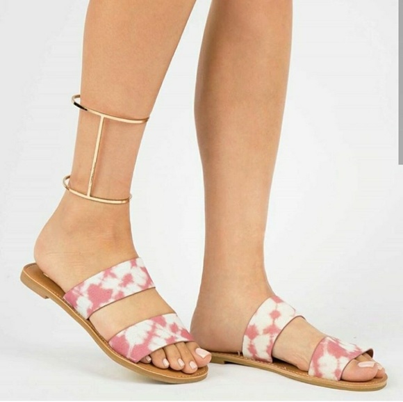 🆕//The Summer// Mauve tie dye Sandals - Picture 2 of 8